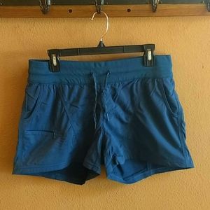 The North Face shorts navy blue women's Large